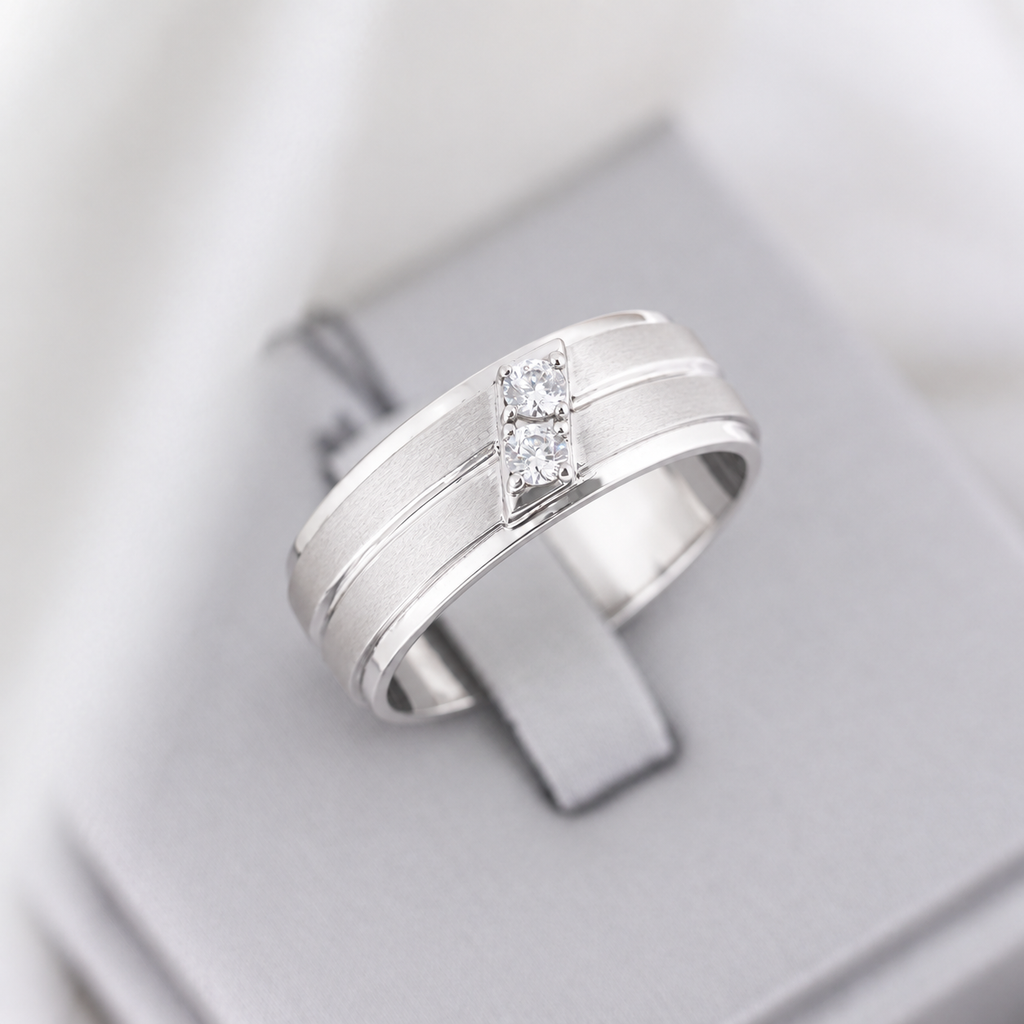 M115 - 8 mm. Natural Diamond Ring