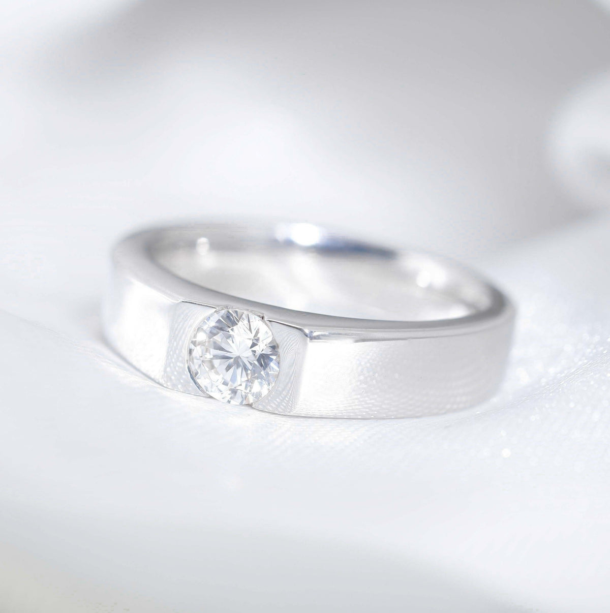 M61 - Natural Diamond 0.50 CT GIA - หน้ากว้าง 5 mm.- ตันทั้งวง