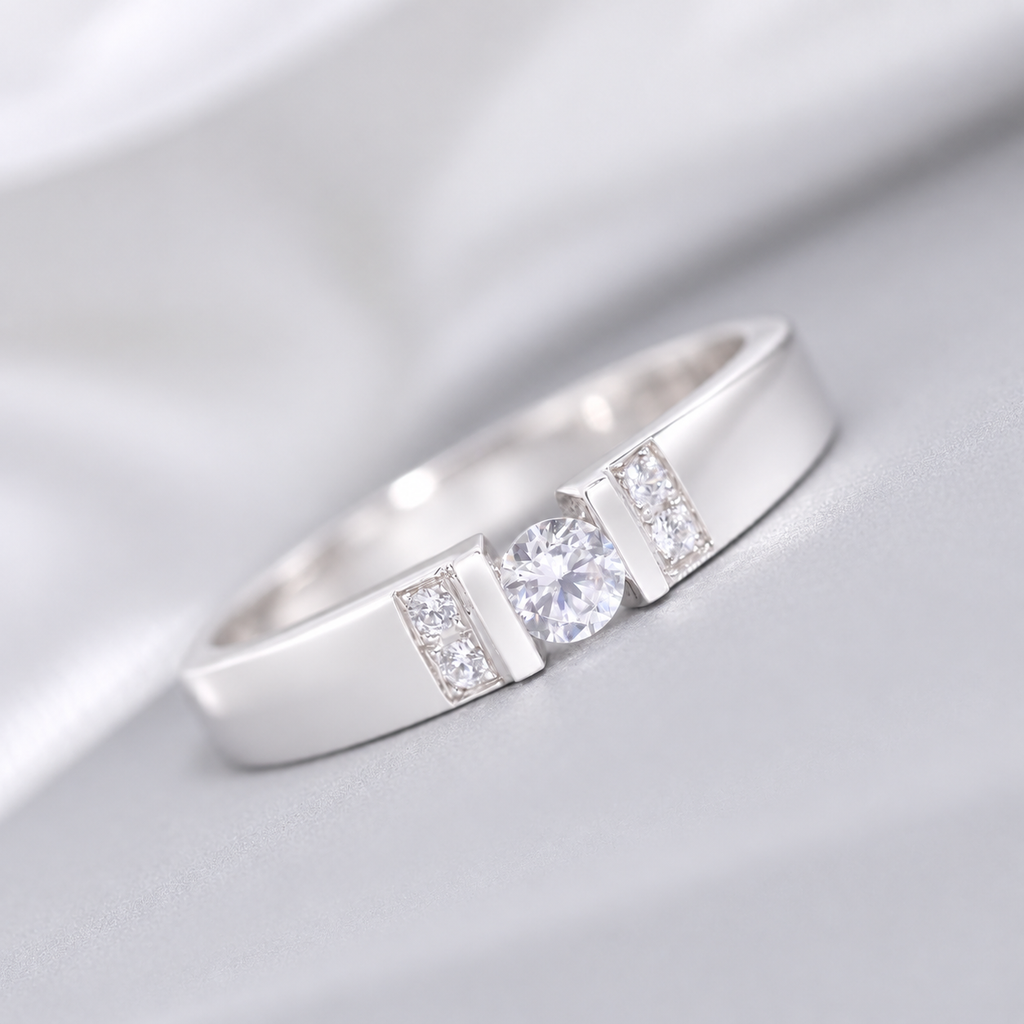 M114 - 4 mm. 0.20 CT GIA Natural Diamond