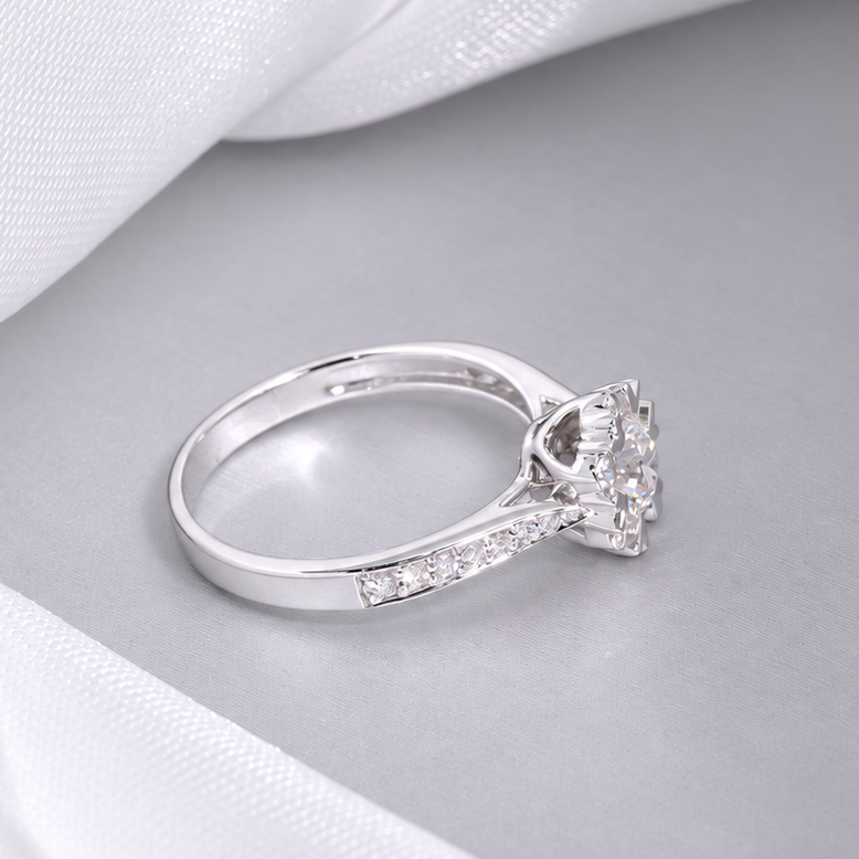 W104 - Best seller 0.30 CT GIA Natural Diamond