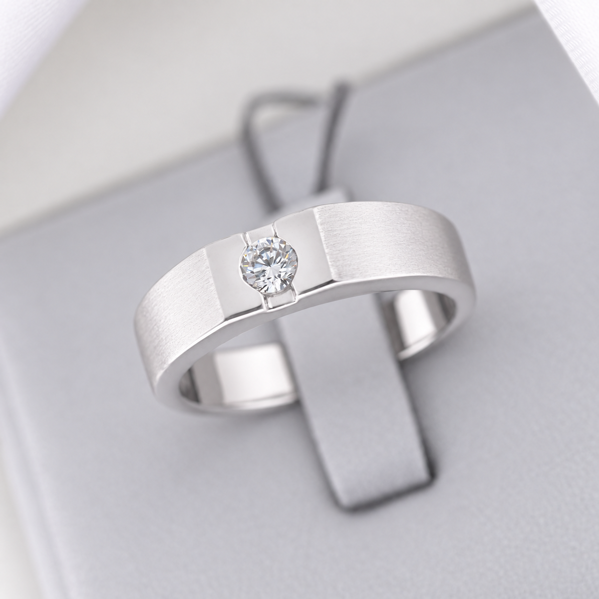 M131 - 0.18 CT GIA Natural Diamong