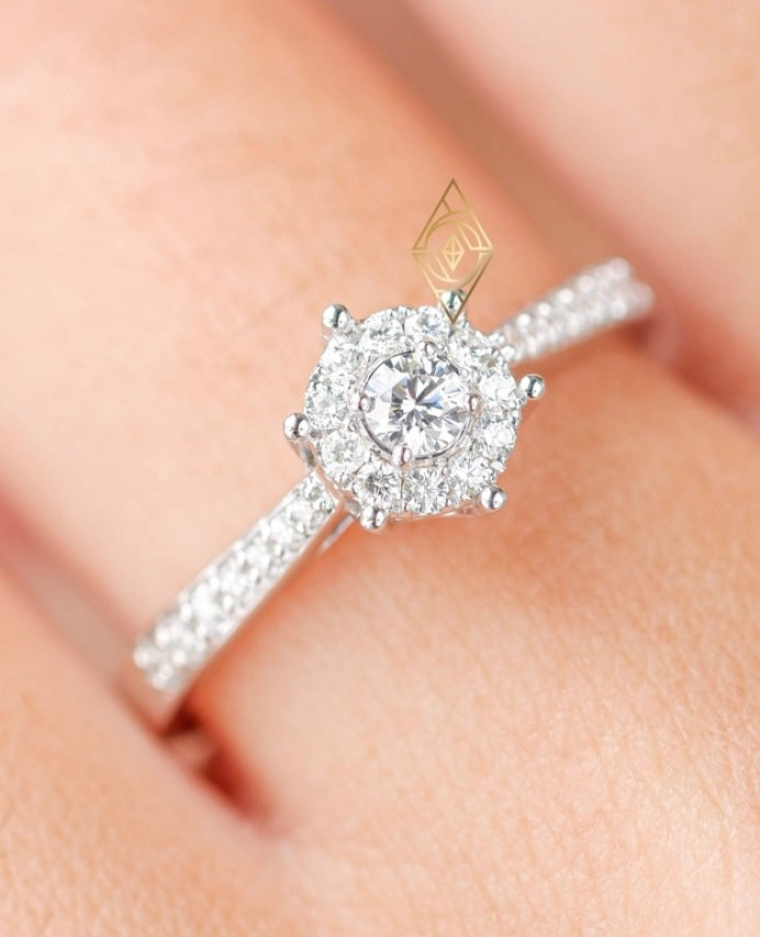 W25 - Princess Natural Diamond Ring