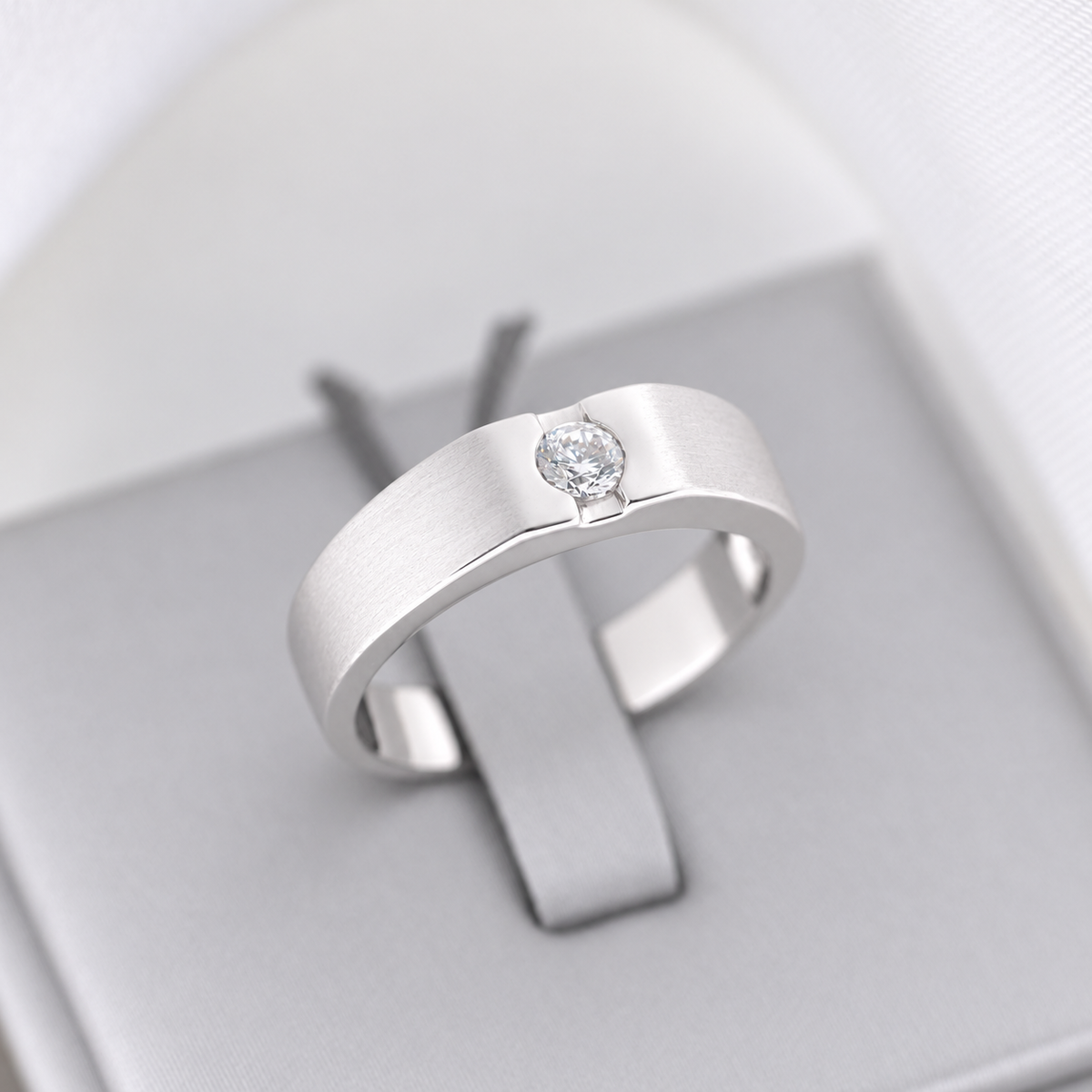 M131 - 0.18 CT GIA Natural Diamong