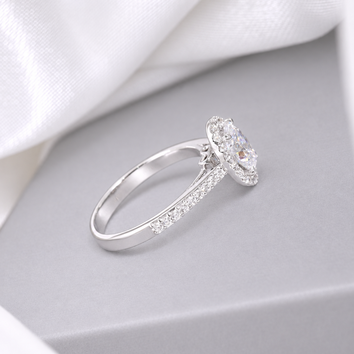 ์NW17 - 0.30 CT GIA Natural Diamond