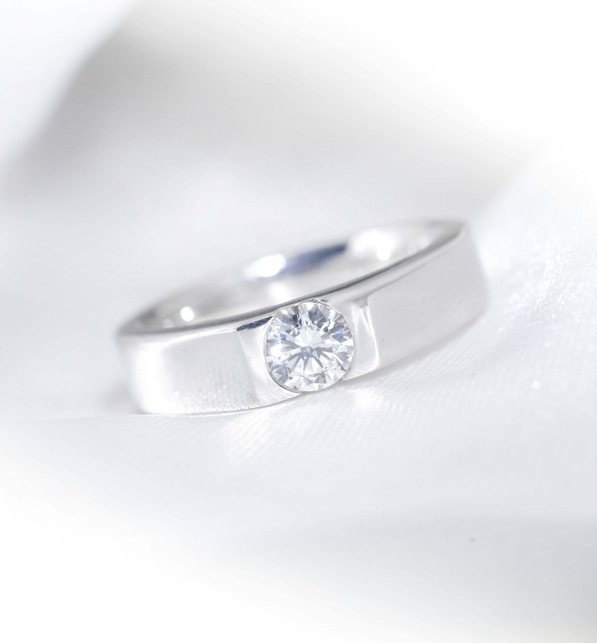 M61 - Natural Diamond 0.50 CT GIA - หน้ากว้าง 5 mm.- ตันทั้งวง