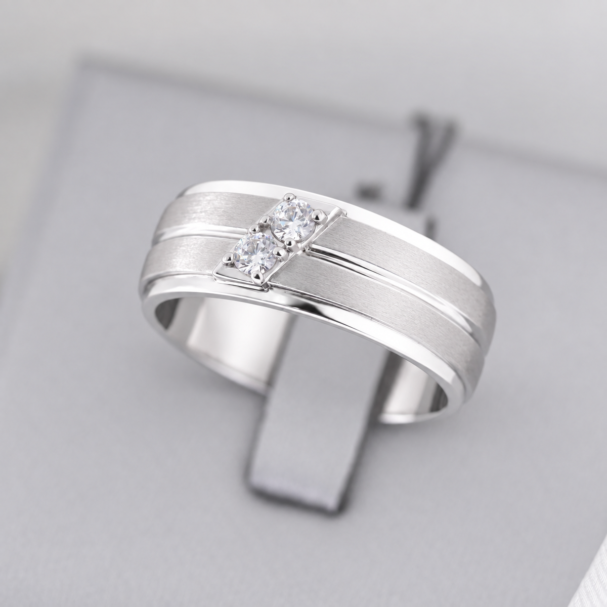M115 - 8 mm. Natural Diamond Ring