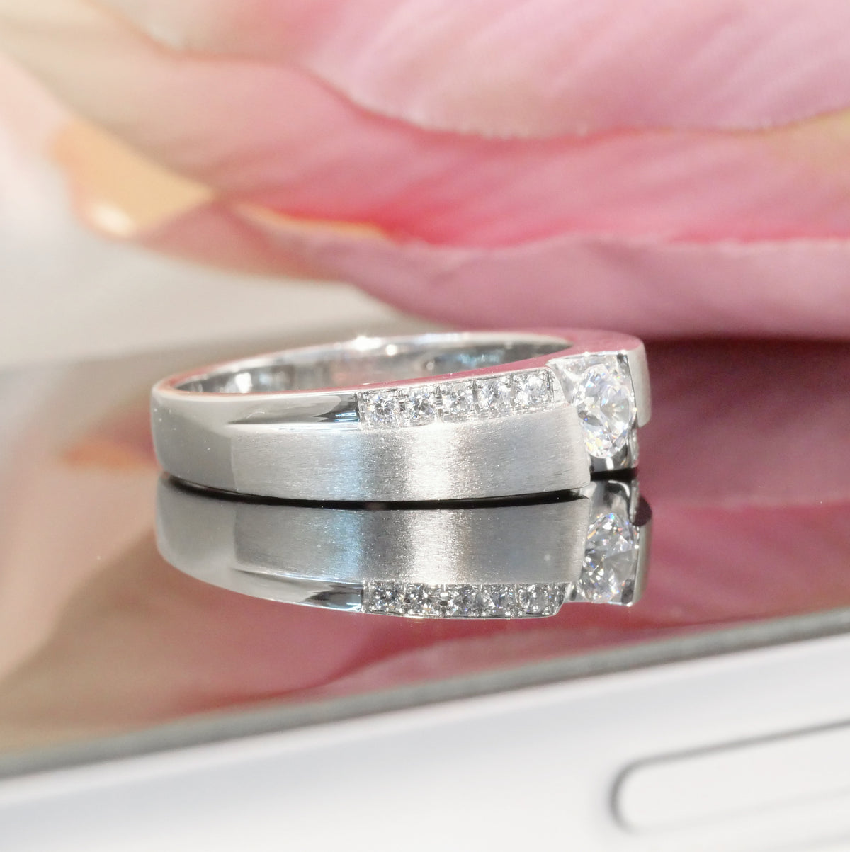M93 - 0.25 CT GIA Man Diamond Ring - หน้ากว้าง 5 mm.