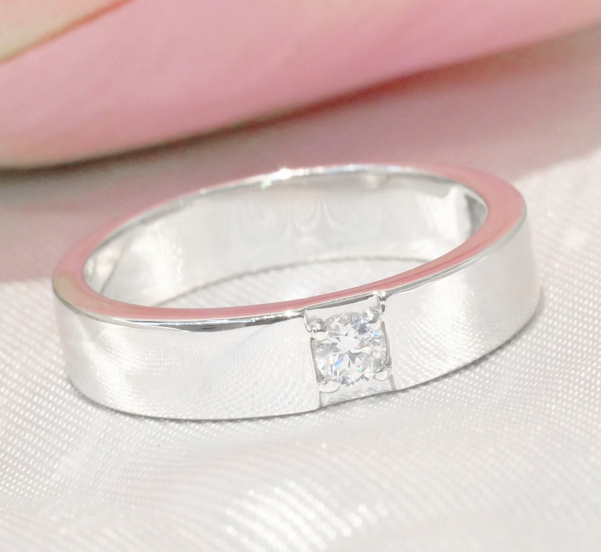 M99 -  Man Diamond Ring - หน้ากว้าง 5 mm.