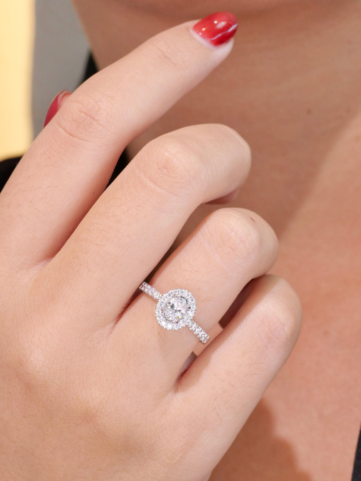 W98 - 0.30 CT GIA Oval Natural Diamond Women Ring