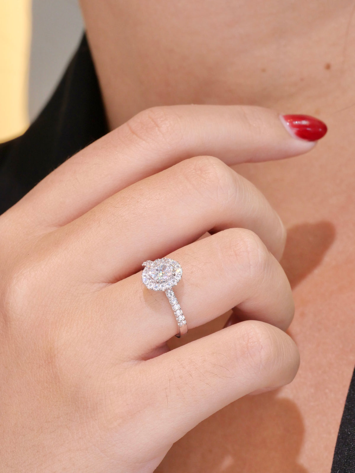 W98 - 0.30 CT GIA Oval Natural Diamond Women Ring