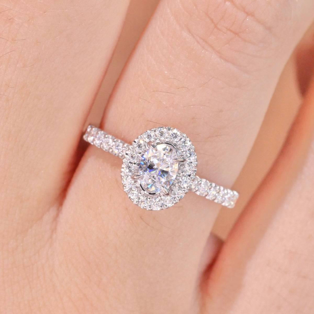 W98 - 0.30 CT GIA Oval Natural Diamond Women Ring