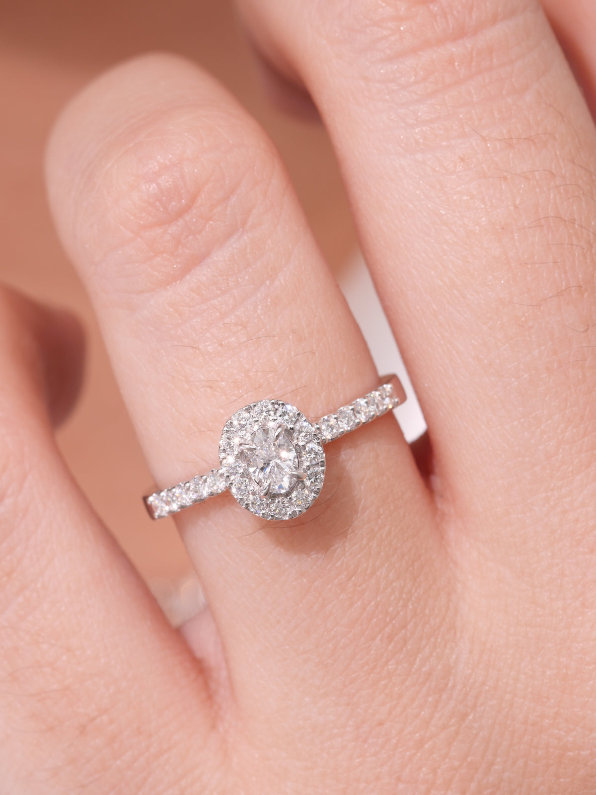 W119 - Minimal Oval Diamond Women Ring